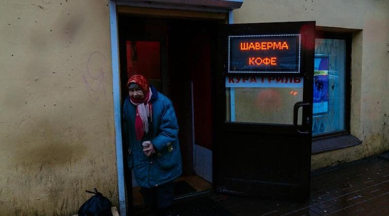 russia woman poverty poor