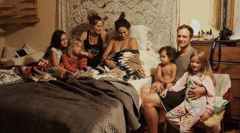 Kāla Noel captured this image of the Wagar family welcoming their baby at a planned home birth. Photo shared by Melissa Cheyney, professor in the OSU College of Liberal Arts and a licensed midwife.