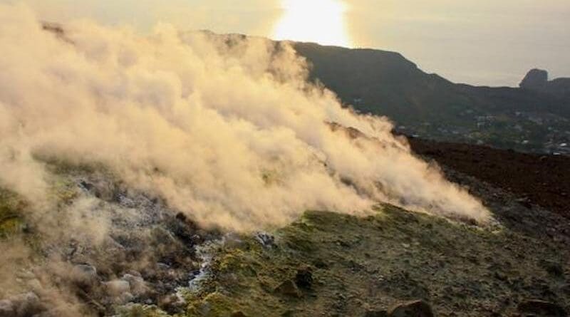 Solfatara on Volcano island near the Sicilian coast with elemental sulphur precipitating from volcanic gases originating from magmatic fluids. CREDIT: © Zoltán Zajacz