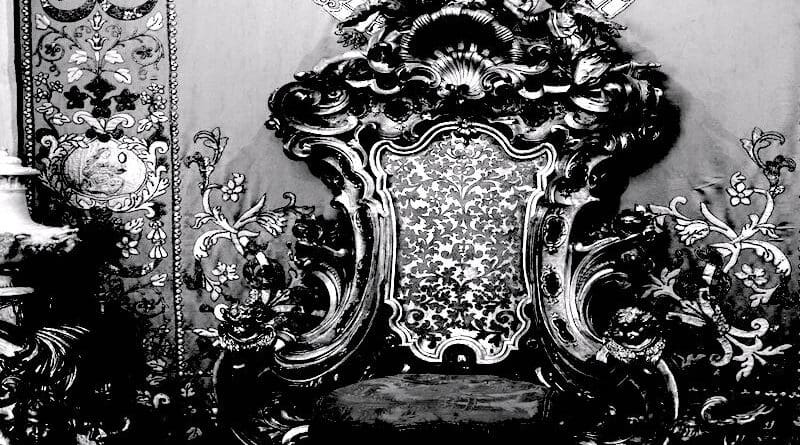 throne authoritarianism monarchy