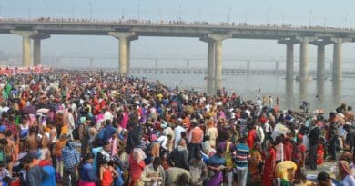 Large crowds at the Ganga (Ganges) on a major bathing day in the Maha Kumbh Mela in India. Photo Credit: Michael T Balonek , Wikipedia Commons
