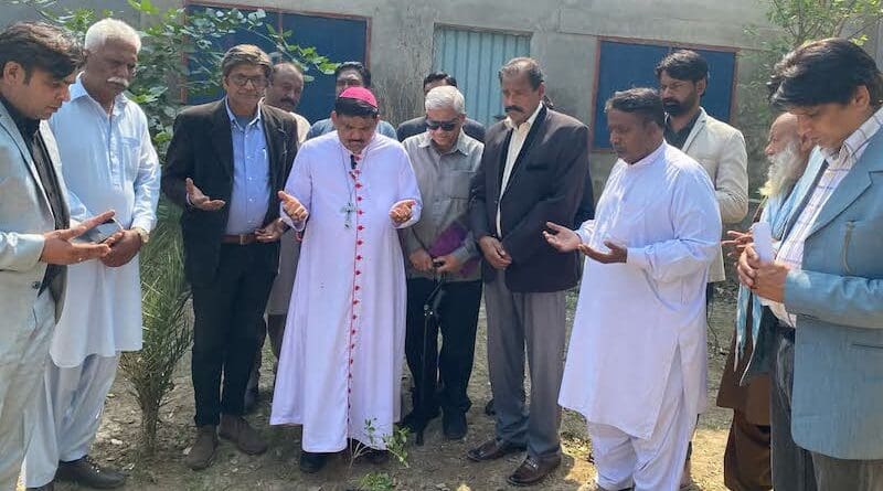 Bishop of Faisalabad Dr. Indrias Rehmat leading prayer in Khushpur, India. (photo supplied)