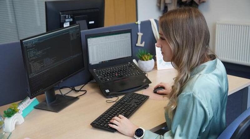 Dr Lois Player led the development of the DECOTA AI tool. CREDIT: University of Bath