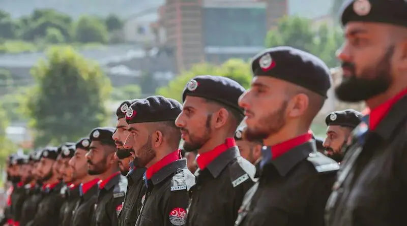 pakistan soldier military