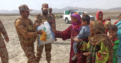 Members of Pakistan's FC Balochistan South administering humanitarian aid. Photo Credit: FC Balochistan South
