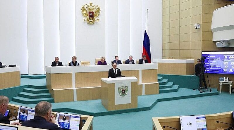 The Rosatom director general speaking at the Federation Council (Image: Rosatom)