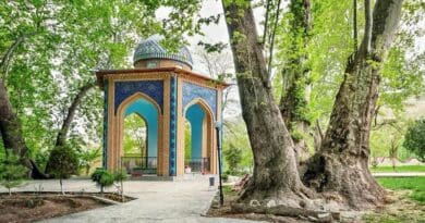 Chor Chinor garden, Uzbekistan Credit: people-travels.com.