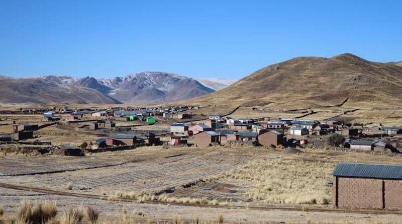 View of the Aymara community of Jachacachi, home to the archaeological sites of Kaillachuro and Jiskairumoko, which offer insights into the transition to agriculture in the Andean Altiplano. CREDIT: Luis Flores-Blanco