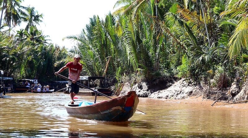 mekong river boat delta