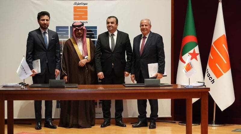 Officials from Algeria's national oil company Sonatrach and Saudi Arabia's Midad Energy sign hydrocarbons contract. Photo Credit: Sonatrach