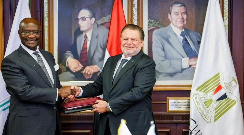 Dr. George Elombi, President and Chairman of the Board of Directors of Afreximbank, and H.E. Mr. Hassan Abdalla, Governor of the Central Bank of Egypt (CBE). Source: Afreximbank