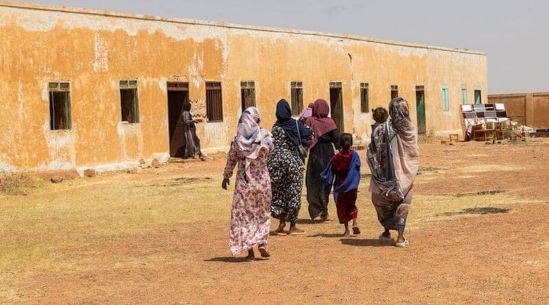 Families arrive at a UNICEF-supported mobile clinic in Fatasha village in West Omdurman, Sudan. Photo Credit: UNICEF/Ahmed Mohamdeen Elfatih