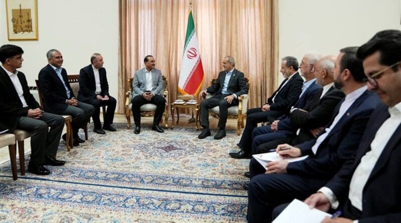 Iranian President Masud Pezeshkian (right) meets with Pakistani army chief, Field Marshal Asim Munir, in Tehran on May 23. Photo Credit: Tasnim News Agency