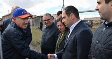 Prime Minister Nikol Pashinyan (left) greets local residents during a recent trip to Armenia’s Aragatsotn Province. (Photo: primeminister.am)