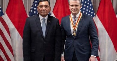 Indonesian Defense Minister Sjafrie Sjamsoeddin, left, and United States Secretary of War Pete Hegseth meet in Washington, D.C., in April 2026. PETTY OFFICER 1ST CLASS ERIC BRANN/U.S. NAVY