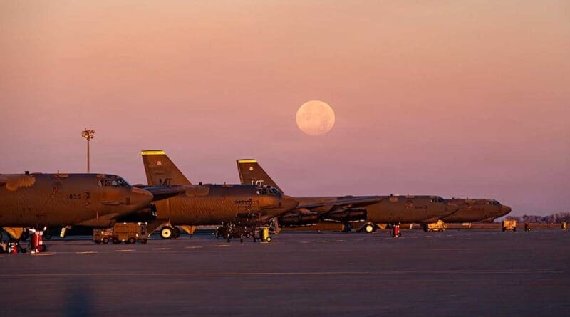 U.S. Air Force B-52H Stratofortresses sit at the ready on the flight line at Minot Air Force Base, North Dakota. ALYSSA BANKSTON/U.S. AIR FORCE