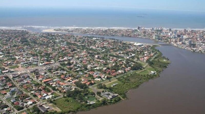 The Tramandaí Lagoon estuary, located between the municipalities of Imbé (left side of the channel) and Tramandaí (right side of the channel) in Rio Grande do Sul, Brazil, connects a complex of more than 40 coastal lakes to the Atlantic Ocean. CREDIT: CECLIMAR Collection (Acervo CECLIMAR)